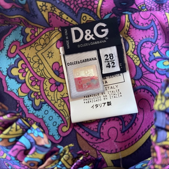 *SOLD* Dolce & Gabbana Silk Paisley Top Sz 42 - Picture 8 of 16